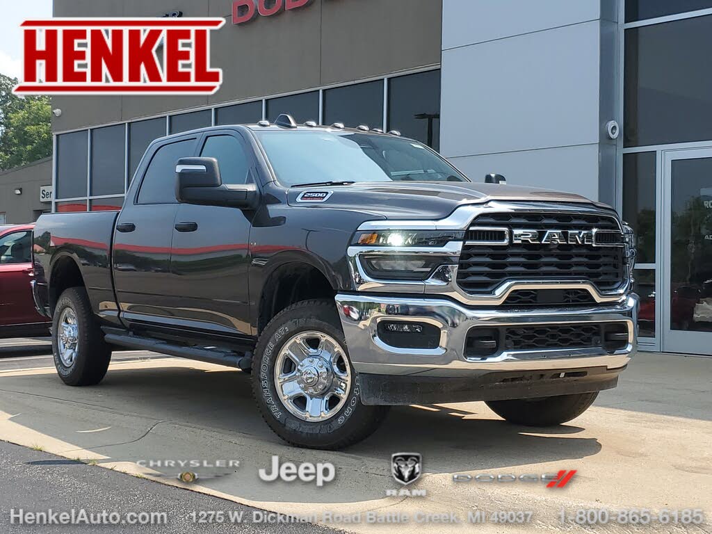 2026 RAM 2500 Tradesman Crew Cab 4WD