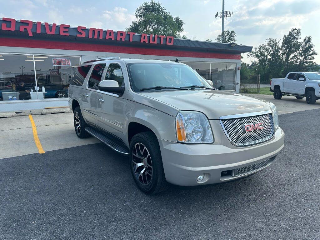 2011 GMC Yukon XL Denali 4WD