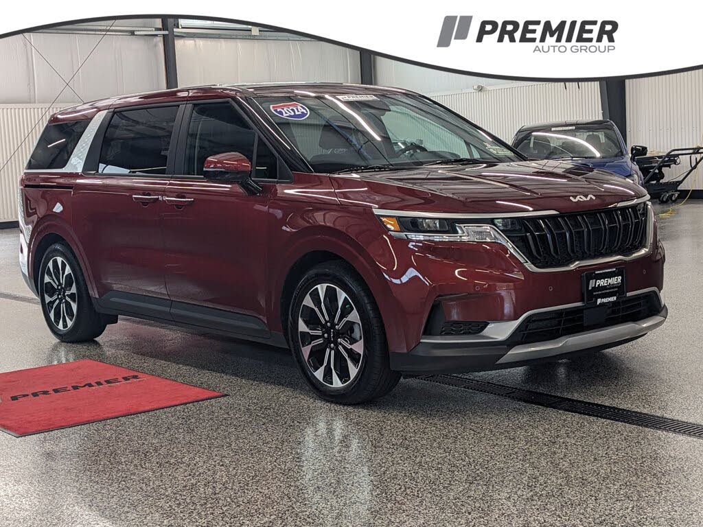 2024 Kia Carnival EX FWD