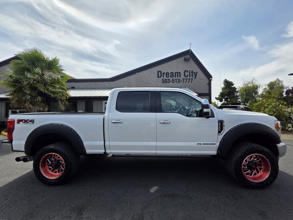 2019 Ford F-350 Super Duty Lariat Crew Cab 4WD