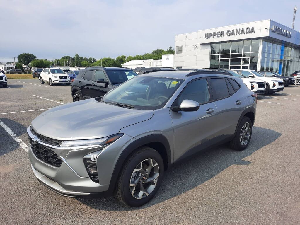 2025 Chevrolet Trax LT FWD