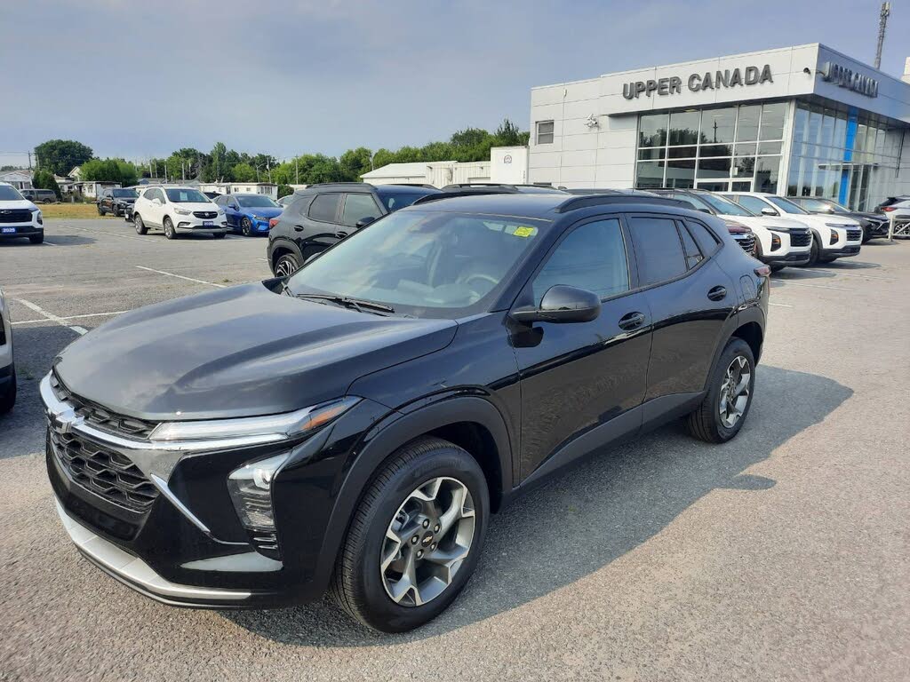 2025 Chevrolet Trax LT FWD