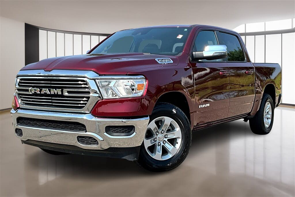 2024 RAM 1500 Laramie Crew Cab 4WD