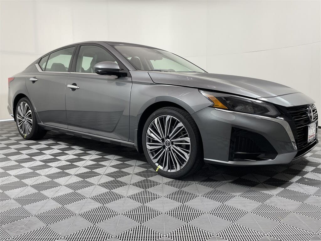 2025 Nissan Altima 2.5 SL FWD