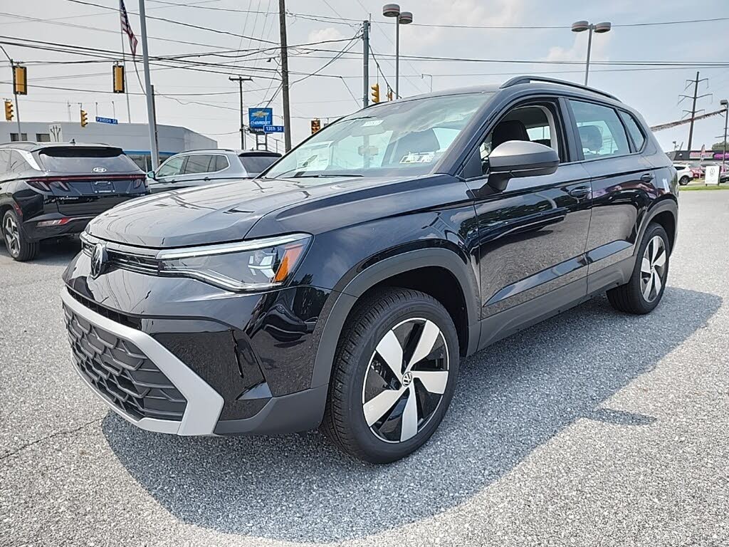 2025 Volkswagen Taos S 4Motion