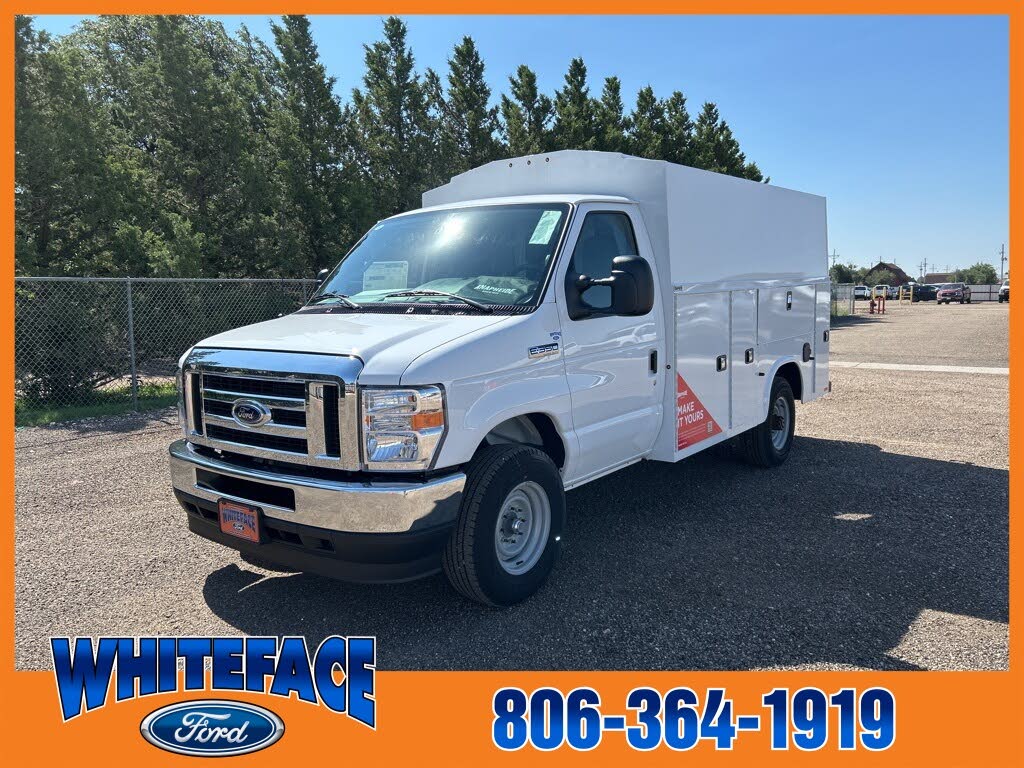 2025 Ford E-Series Chassis E-350 SD Cutaway SB DRW RWD