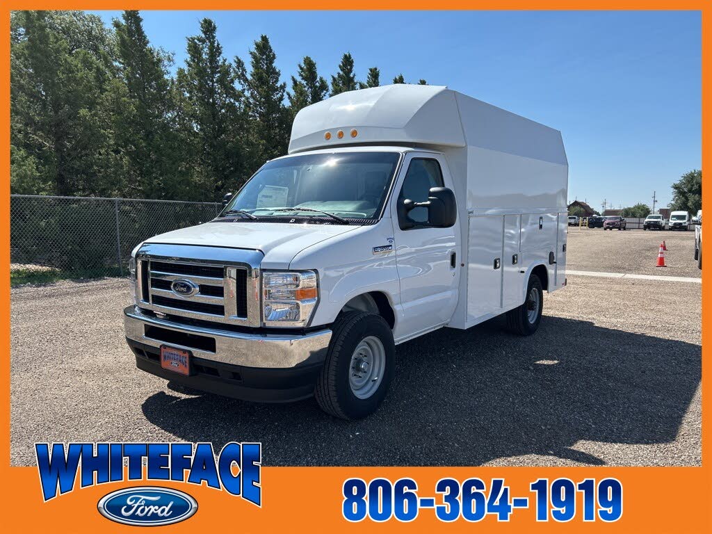 2025 Ford E-Series Chassis E-350 SD Cutaway SB DRW RWD
