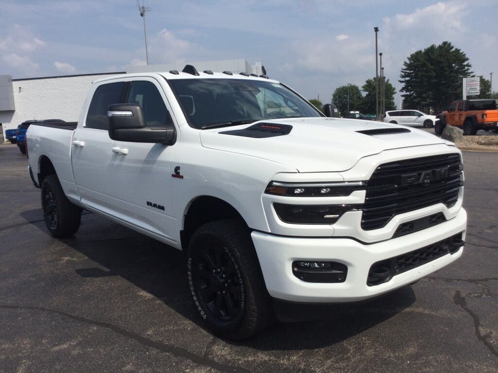 2025 RAM 2500 Laramie Crew Cab 4WD