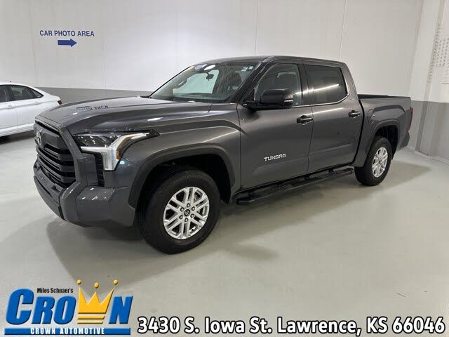 2022 Toyota Tundra SR5 CrewMax Cab 4WD