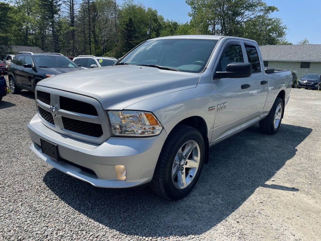 2016 RAM 1500 Express Quad Cab 4WD