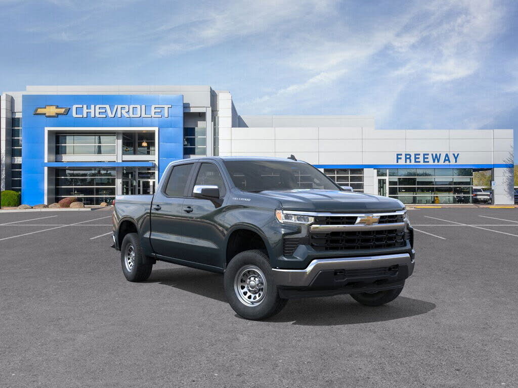 2026 Chevrolet Silverado 1500 LT Crew Cab 4WD