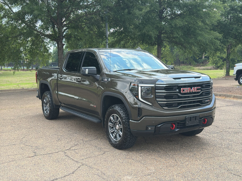 2024 GMC Sierra 1500 AT4 Crew Cab 4WD
