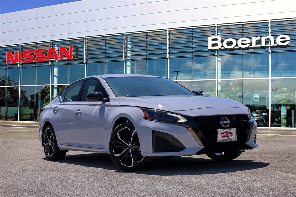 2025 Nissan Altima 2.5 SR FWD