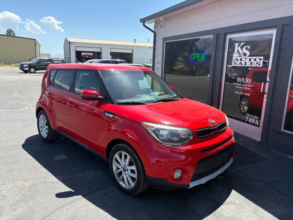 2019 Kia Soul + FWD