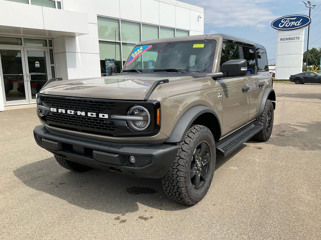 2025 Ford Bronco Outer Banks 4-Door 4WD