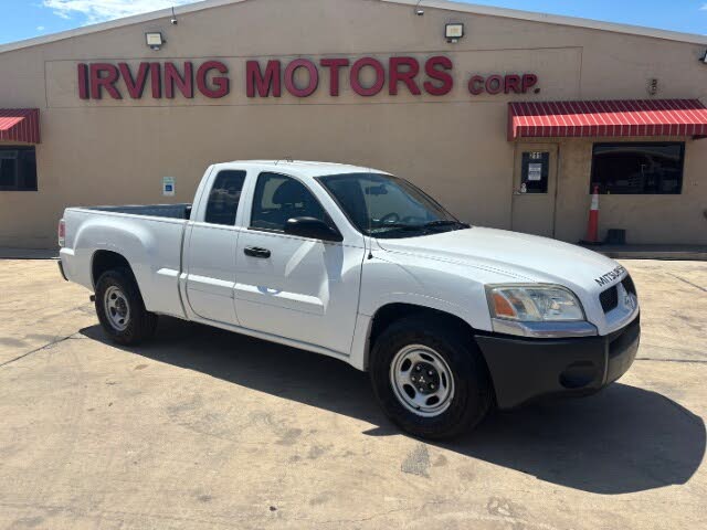 2006 Mitsubishi Raider