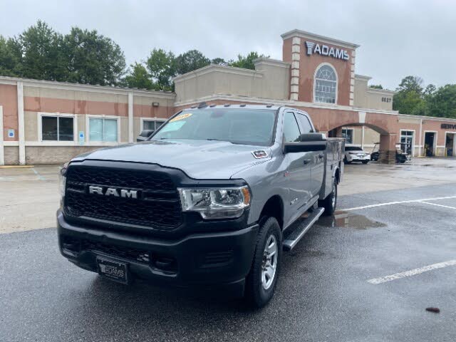 2019 RAM 3500 Chassis Tradesman Crew Cab 10000 GVWR RWD