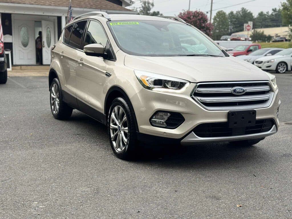 2018 Ford Escape Titanium FWD