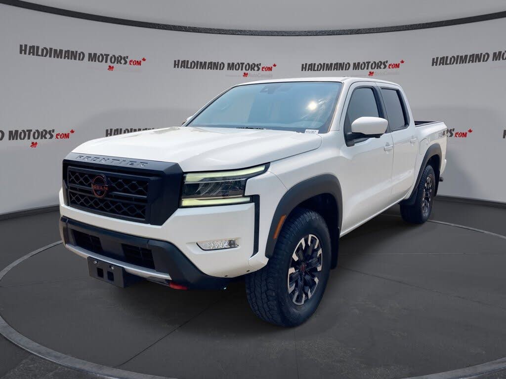 2022 Nissan Frontier PRO-4X Crew Cab 4WD