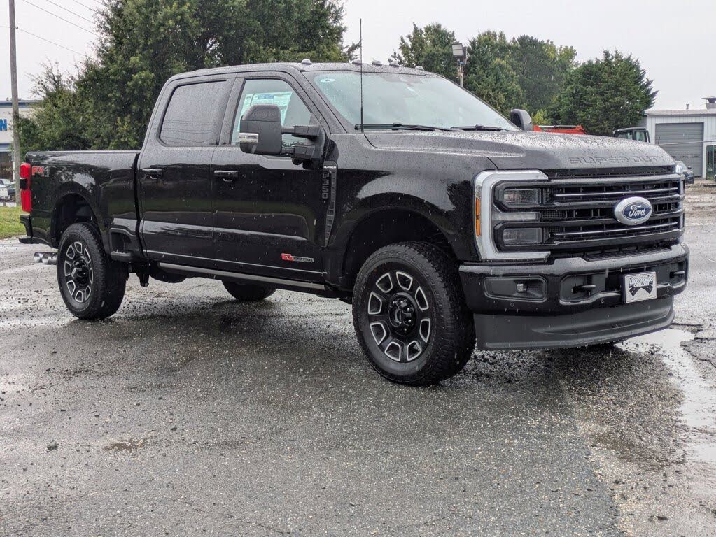 2025 Ford F-350 Super Duty Platinum Crew Cab 4WD