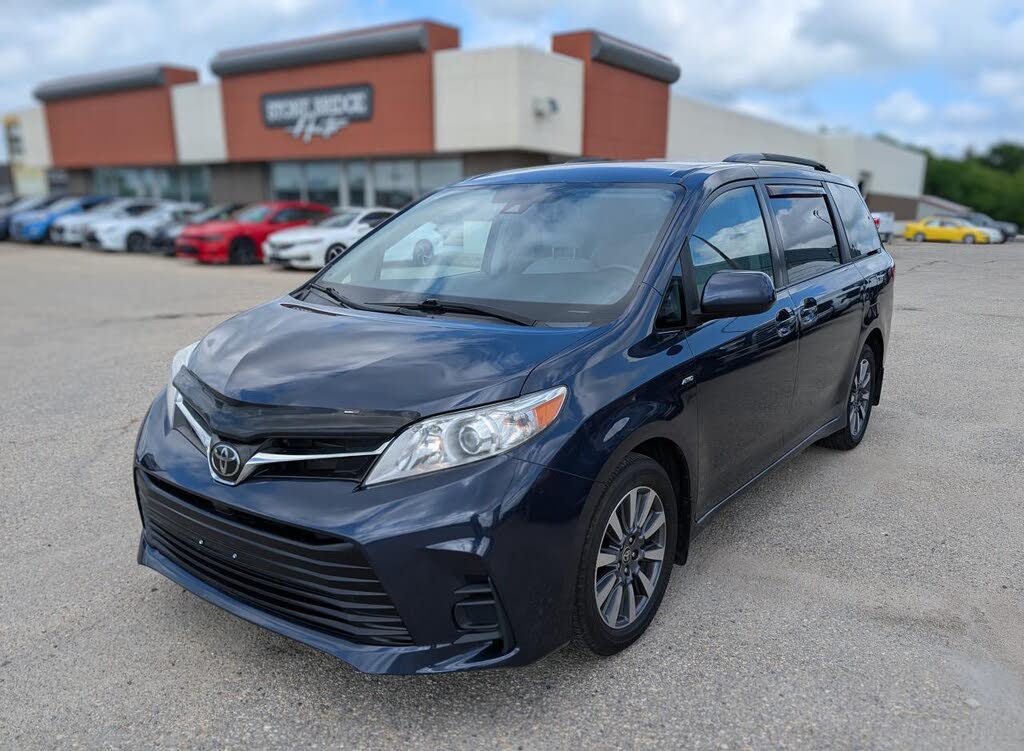 2020 Toyota Sienna LE 7-Passenger AWD