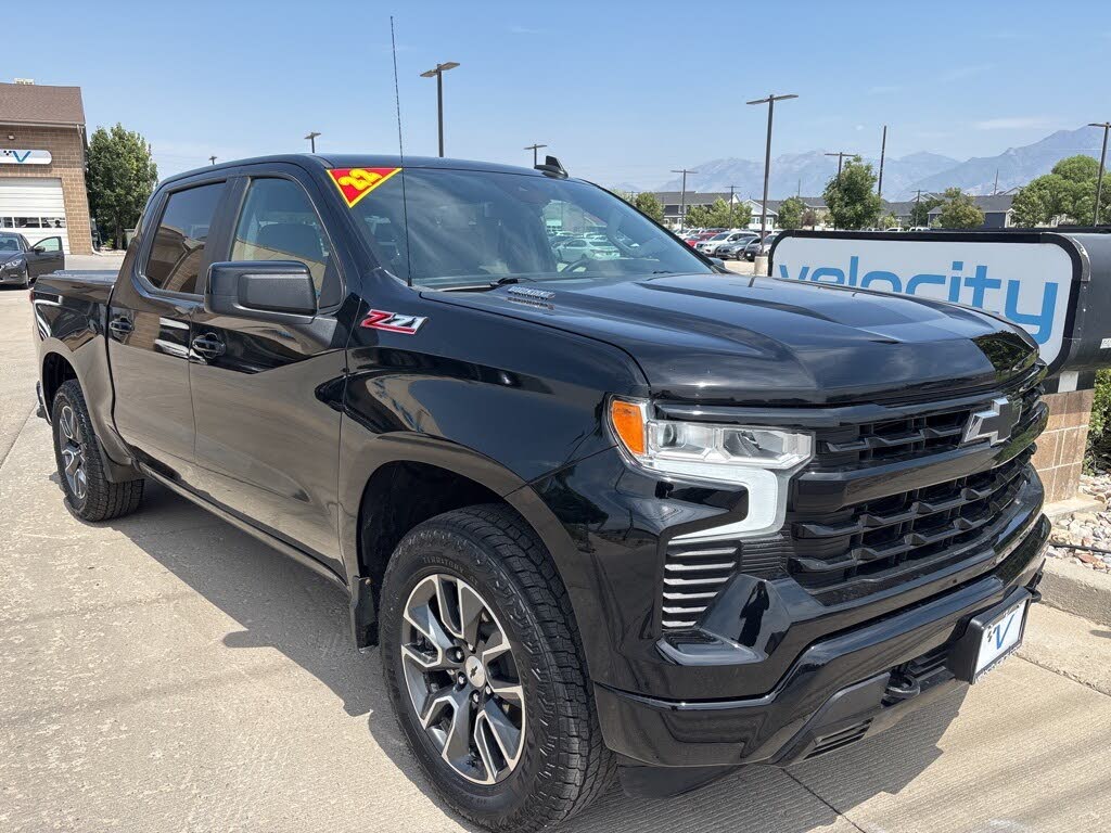 2022 Chevrolet Silverado 1500 RST Crew Cab 4WD