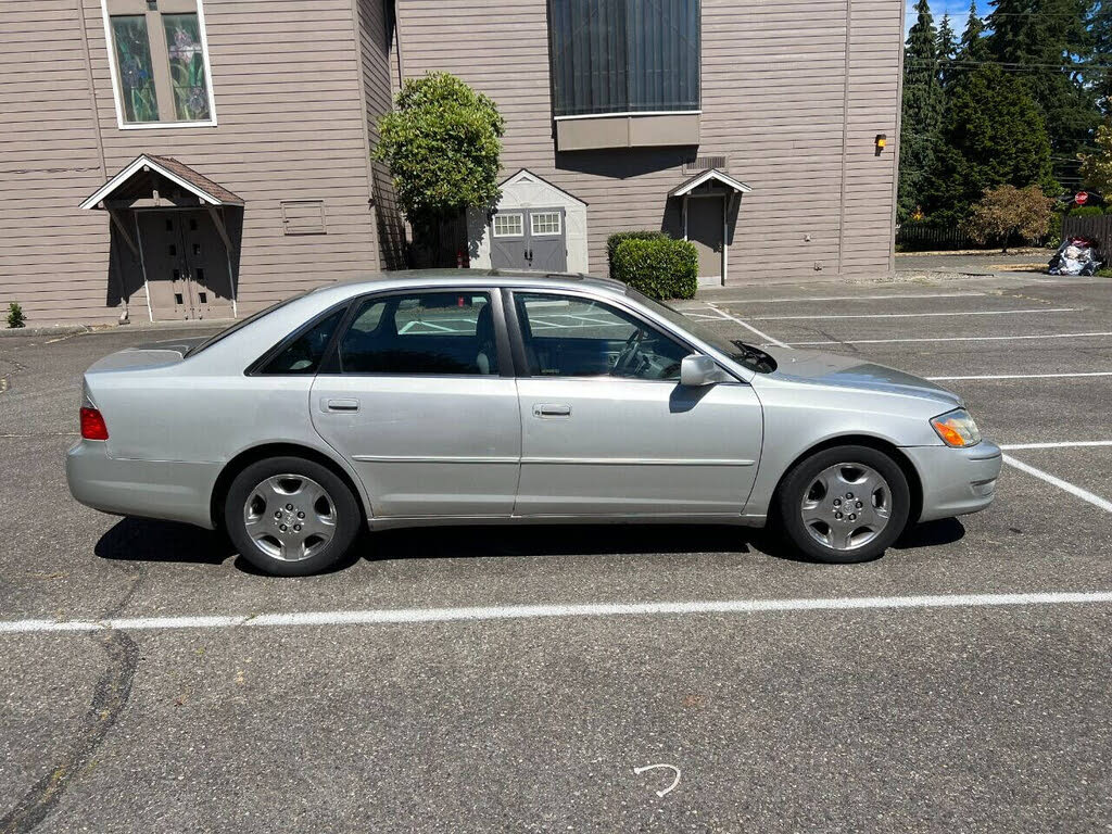 2003 Toyota Avalon XLS