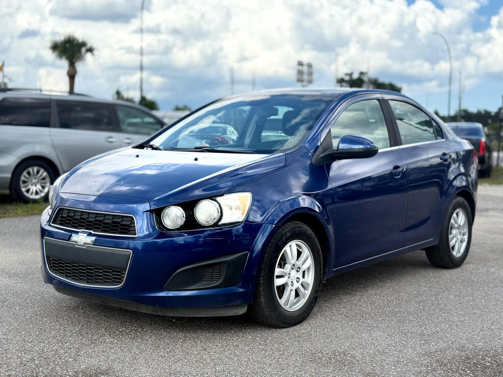 2013 Chevrolet Sonic LT Sedan FWD