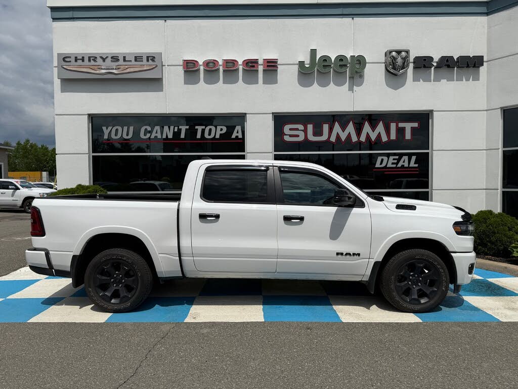 2025 RAM 1500 Big Horn Crew Cab 4WD