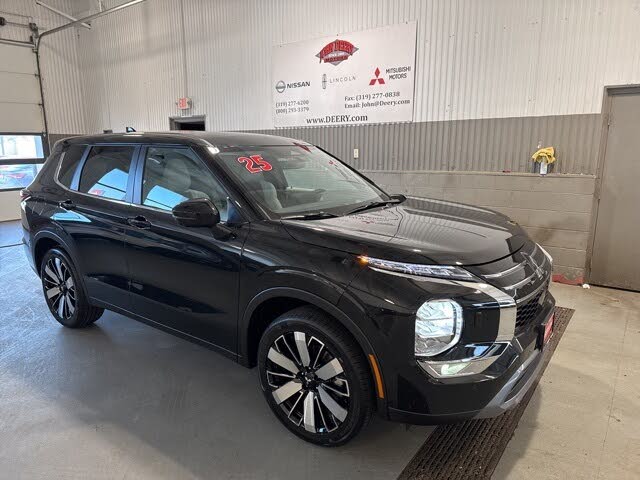 2025 Mitsubishi Outlander SE FWD