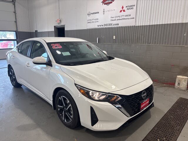 2025 Nissan Sentra SV FWD