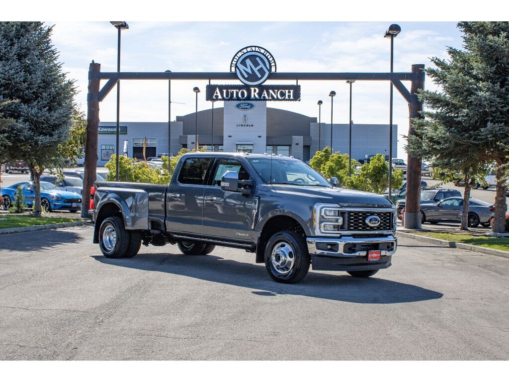 2025 Ford F-350 Super Duty Lariat Crew Cab LB DRW 4WD