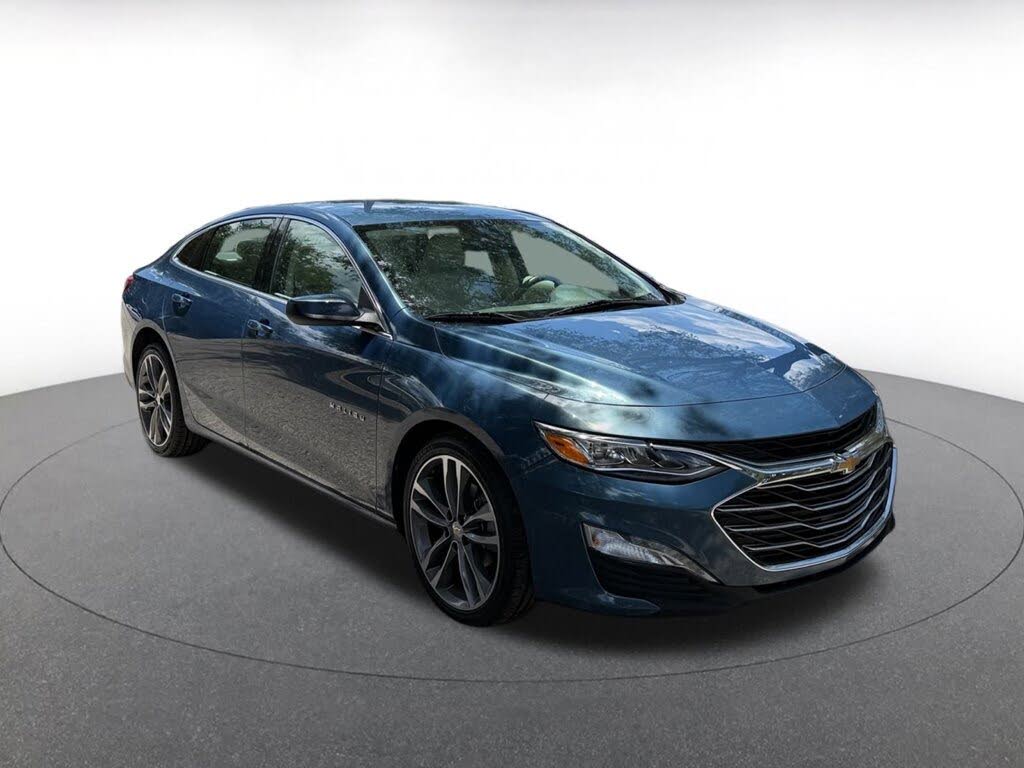 2024 Chevrolet Malibu LT with 2LT FWD