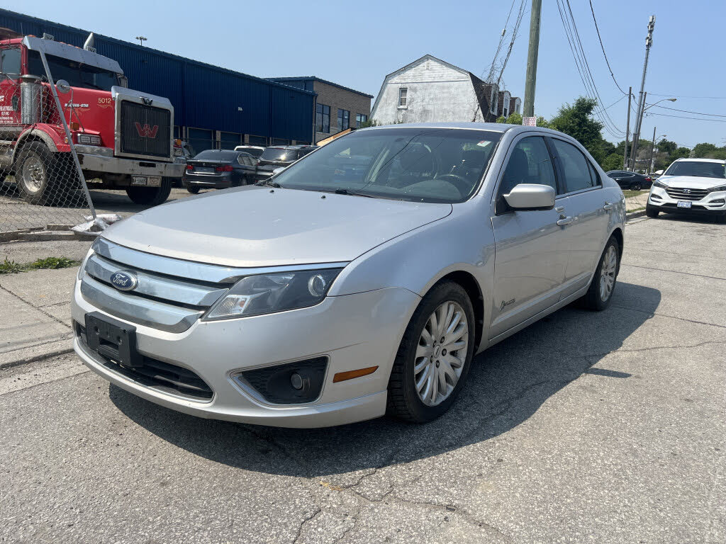Ford Fusion Hybrid FWD 2011