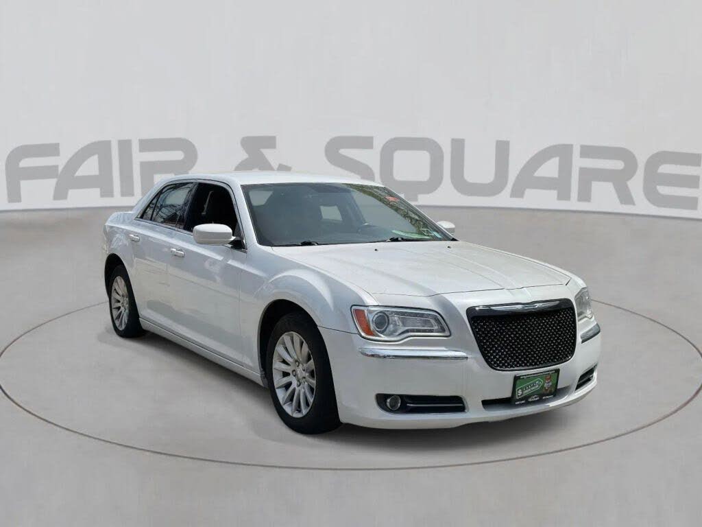 2013 Chrysler 300 RWD