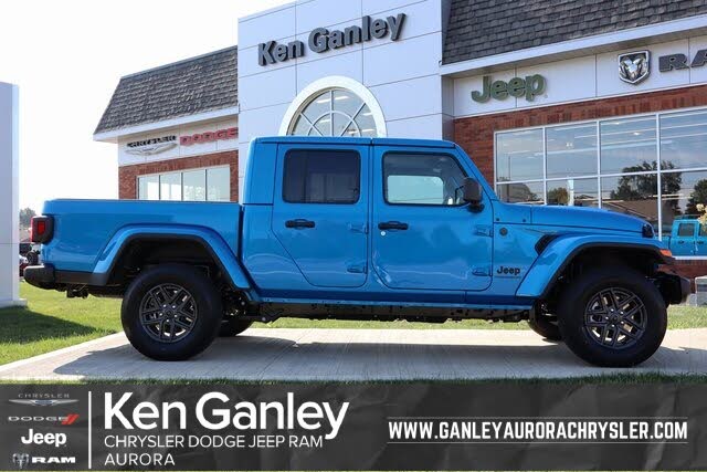 2025 Jeep Gladiator Sport Crew Cab 4WD