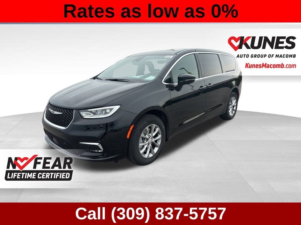 2026 Chrysler Pacifica Select AWD