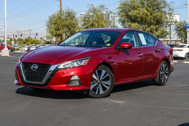 2022 Nissan Altima 2.5 SV FWD