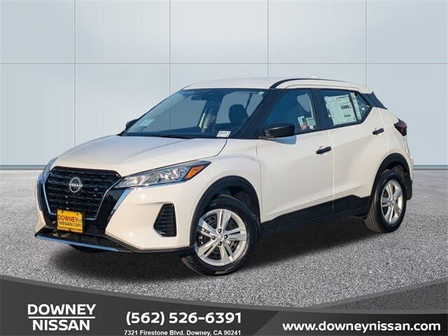 2025 Nissan Kicks Play S FWD