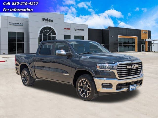 2026 RAM 1500 Laramie Crew Cab 4WD
