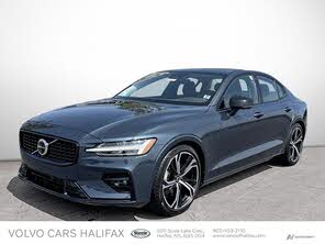 Volvo S60 B5 Plus Dark Theme AWD