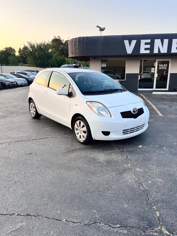 2008 Toyota Yaris 2dr Hatchback