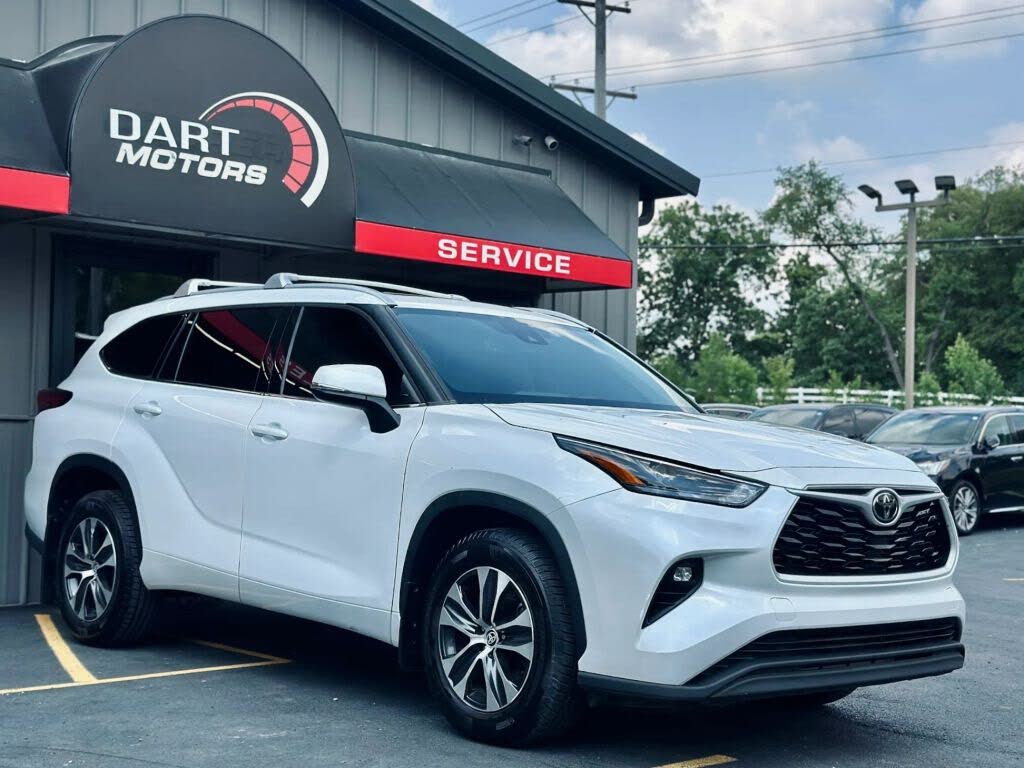 2022 Toyota Highlander XLE AWD