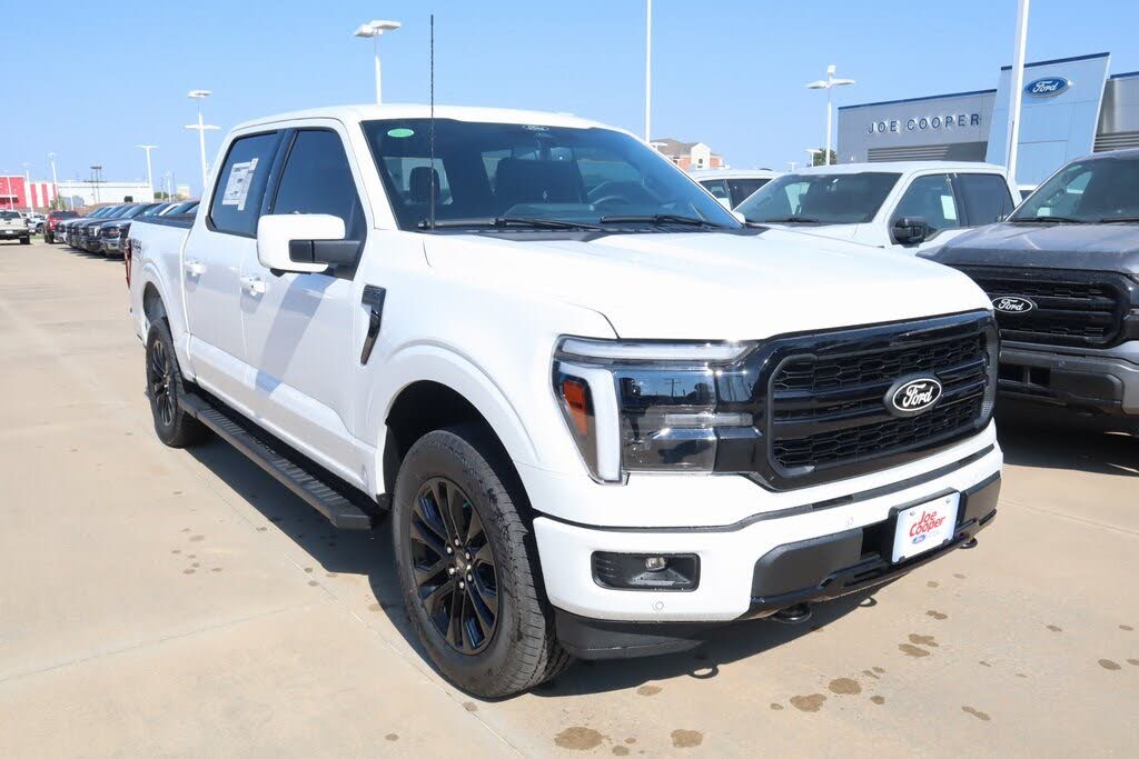 2025 Ford F-150 Lariat SuperCrew 4WD