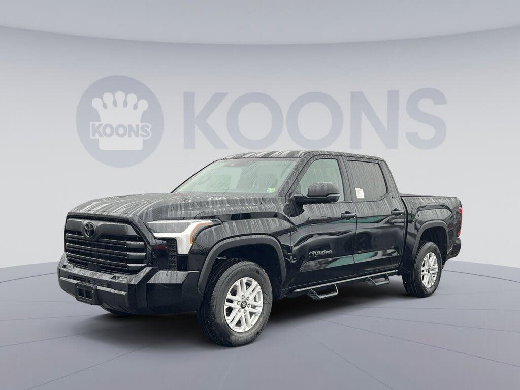 2025 Toyota Tundra SR5 CrewMax Cab 4WD