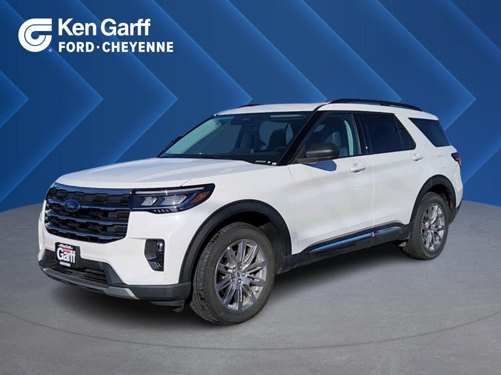 2025 Ford Explorer Active AWD