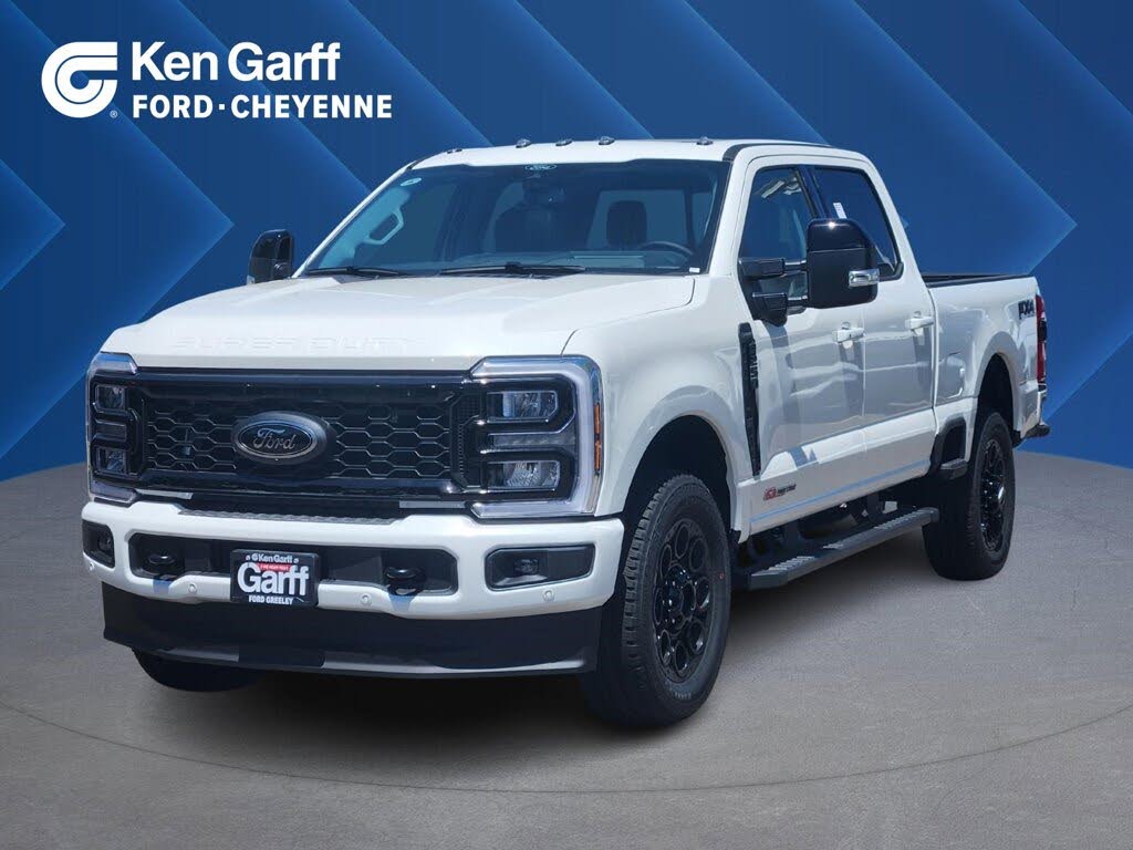 2025 Ford F-250 Super Duty Lariat Crew Cab 4WD