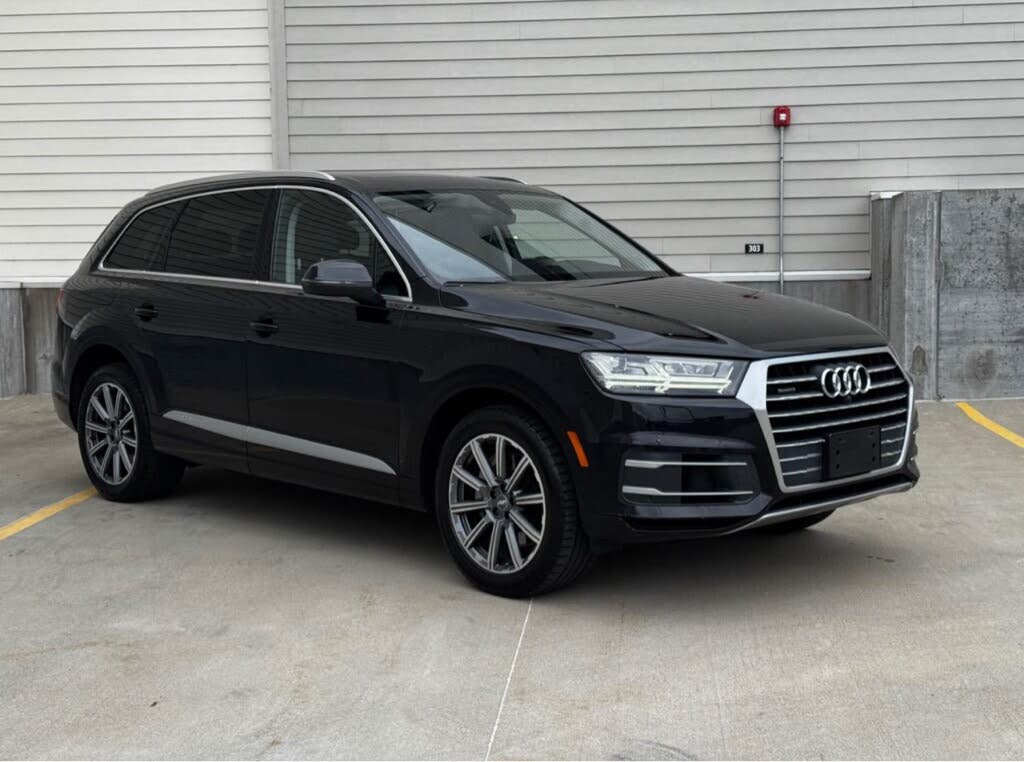 2019 Audi Q7 55 TFSI quattro Premium Plus