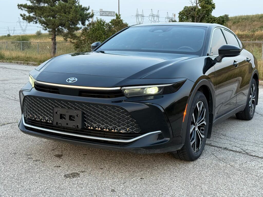 2023 Toyota Crown XLE AWD