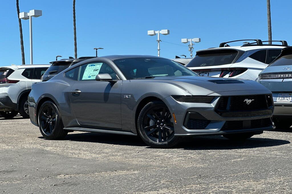 2025 Ford Mustang GT Fastback RWD